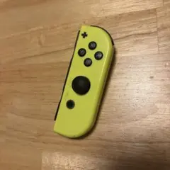 Nintendo Switch コントローラー イエロー　右　ジャンク