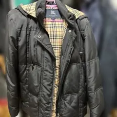 Burberryダウン　レディースのサムネイル