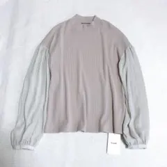 クラネ　PUFF SLEEVE GATHER BLOUSE Cornflowers Pleated Puff Sleeve Blouse | Zac and Rachel