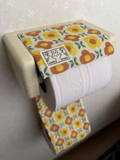 ハンドメイドいちご柄 トイレットペーパーホルダーカバー - メルカリ