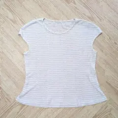 日本製　ノースリーブ　半袖　トップス　　夏　総柄　個性的　レディース　カットソー