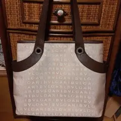 BVLGARI ロゴプリント ハンドバッグ