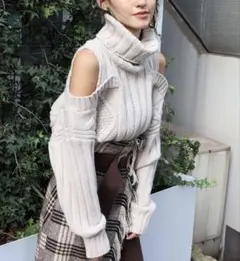 MURUA ムルーア　オフショルダー タートルネック ニットセーター
