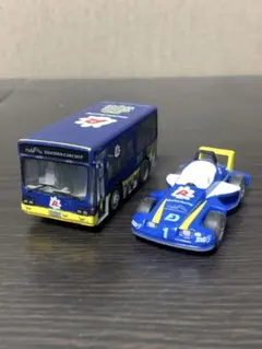 限定☆鈴鹿サーキット☆KOCHIRAコチラR フォーミュラーレーシングカ−&バスのサムネイル