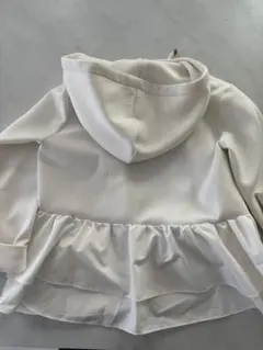 BARNEYS NEW YORK ボンディングホワイトフリルジップパーカーのサムネイル