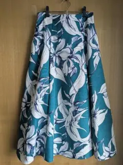 定価1.6万◆新品 FENNEL 大花柄 フレアスカート 9号 ヤマダヤ 上品