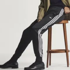 【美品】adidas SST トラックパンツ Mサイズ