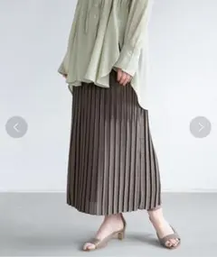 アパートバイローリーズ　プリーツタイトスカート　新品未使用