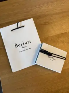 Berluti ショップ袋 ギフトボックス セットのサムネイル