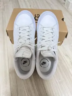 Nike ナイキ コート レガシー リフト　26cm ホワイト