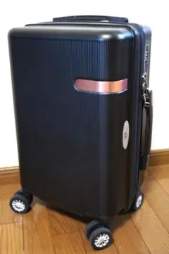 新品　JAL キャリー　ブラック　37Ｌ　機内持込 　日本航空　 拡張　タグ付き