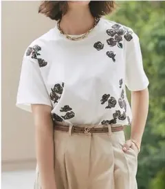 アートプリントTシャツ（ブラウン）のサムネイル