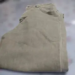 秋物処分品11月30日まで！ストレートデニム ライトグリーン