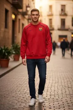 #NIKE FCバルセロナロゴ 赤 ピステ　スウェットトレーナー