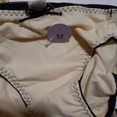 REMEMBERプリント Mサイズ ショーツ