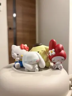 サンリオキャラクター フィギュアとキーホルダーセット