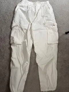 GU ホワイト カーゴパンツ