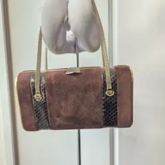 LiBERTE（リベルテ） シャイニークロコ型押し レザー ナイロン バッグ 