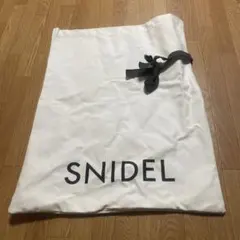 SNIDEL リボン付きホワイト　ショッパー　プレゼント袋のサムネイル