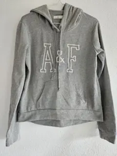 Abercrombie & Fitch☆グレー　ロゴパーカー　S