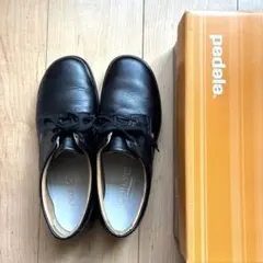 アシックスpedala ブラック24 2E レディース靴　本革のサムネイル