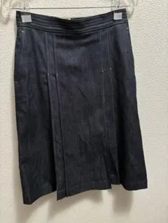 タグ付き新品　アナイのダークデニム スカート 膝丈　３８　美品