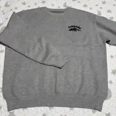 グレー ニットセーター