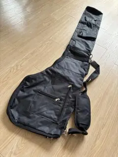 黒いナイロンゴルフバッグ