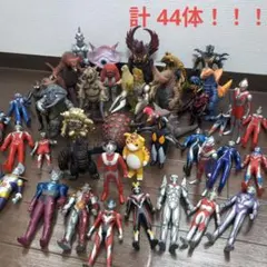 【フィギュア大量】ウルトラマン24体 ウルトラ怪獣20体 ソフビまとめ売り
