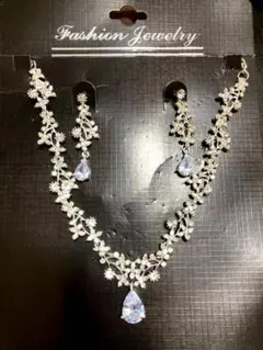 ネックレス　ウェディング　パーティ