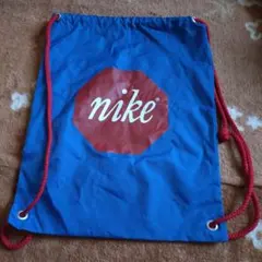 人気ブランドNike　 青いバックパック