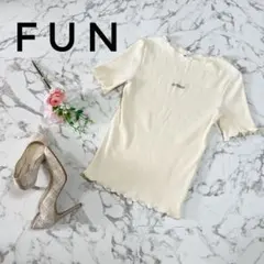 【モテコーデ♡特別大特価】ファン  白 半袖 リブトップス シンプル 超美品のサムネイル