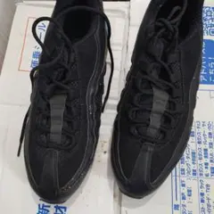 NIKE AIR MAX 95 ブラック ライトブルーのサムネイル