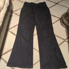 ユニクロ　スリムフレアトラウザージーンズ　S