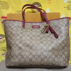 COACH ロゴプリント トートバッグ ベージュ/ワイン