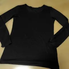 【美品】ユニクロ　ヒートテック　長袖シャツ　Mサイズブラック