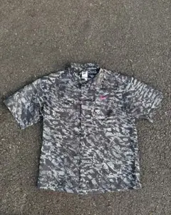 NIKE 半袖シャツ　総柄　DRIFIT loose fit アロハシャツのサムネイル