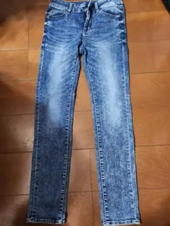 ブルーストレートデニム