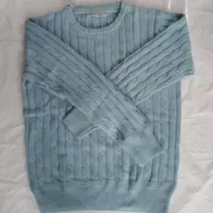 カシミア入り ライトブルー ケーブル編み ニットセーター