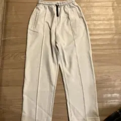 ホワイトパンツ サイズ140