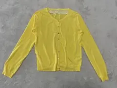 イエロー ボタン付きカーディガン