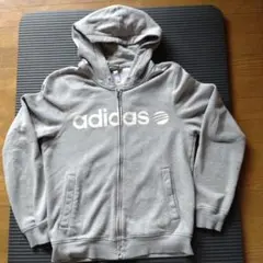 adidas グレー ジップアップパーカー J/L