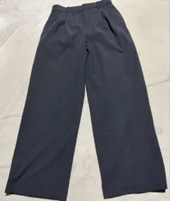 UNIQLO ダークグレー スラックス Mサイズ