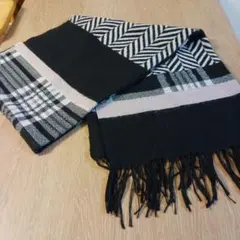 DIVIDED H&M ストール・ショール 黒・白・ピンク