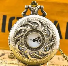装飾的な金属製懐中時計