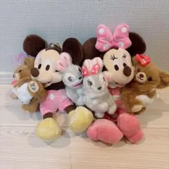 ディズニーストア　ユニベスティーズ　ぬいぐるみチャーム　ミッキー　ミニー