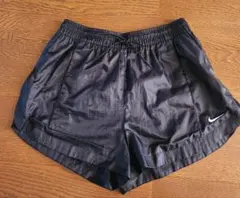 NIKE　ランニング　ショートパンツ　ウォーキングのサムネイル