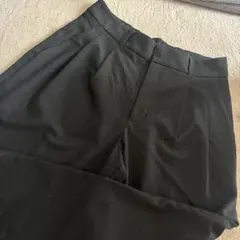 GU ブラック タックワイドパンツ