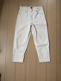 GAP ホワイトデニム スリムフィットパンツ　27
