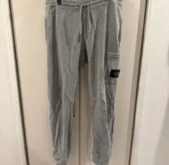 STONE ISLAND グレー ジョガーパンツ